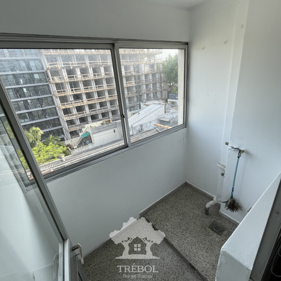 Apartamento ID.65 - Alquiler apartamento 3 Dormitorios Parque Rodó Montevidéo G