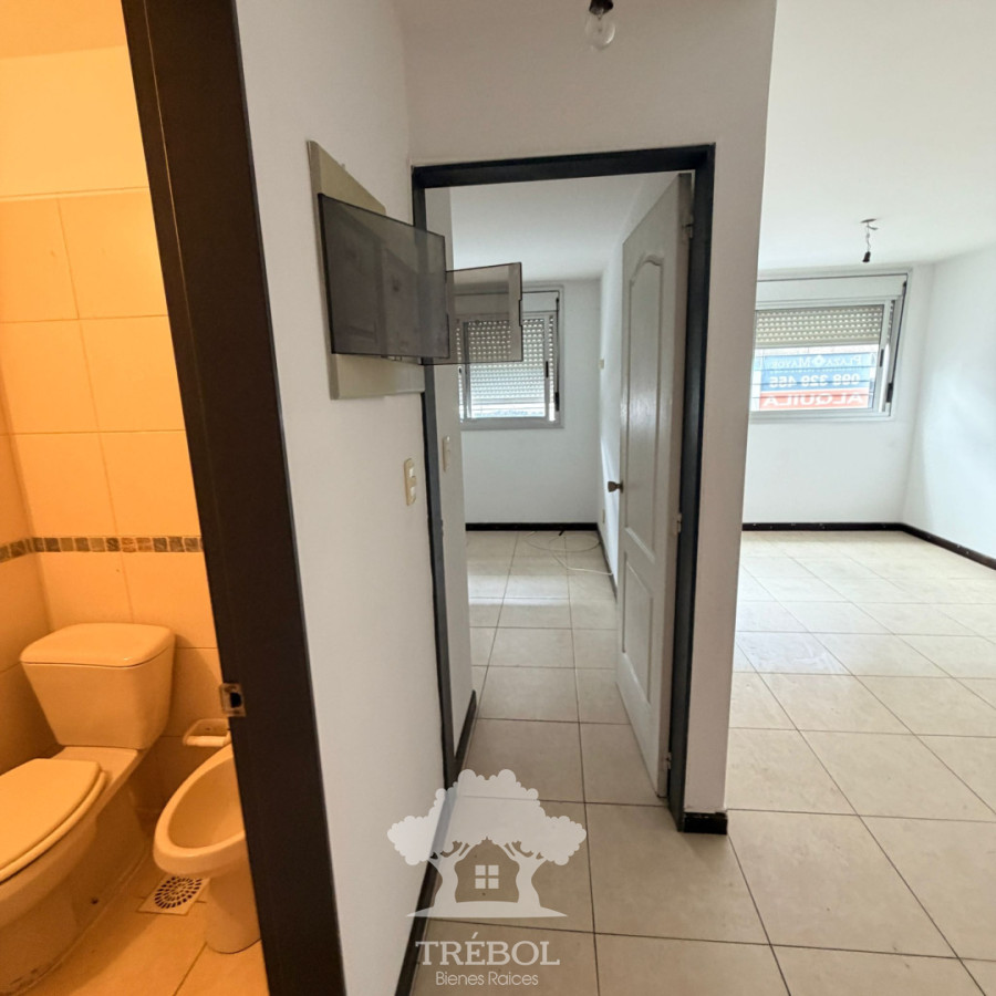 Apartamento ID.126 - Alquiler Apartamento 2 Dormitorios Aguada Montevideo V 