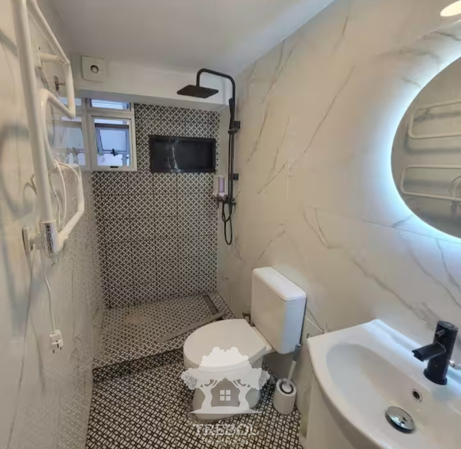 Apartamento ID.270 - Alquiler Apartamento Duplex Ciudad Vieja Montevideo D