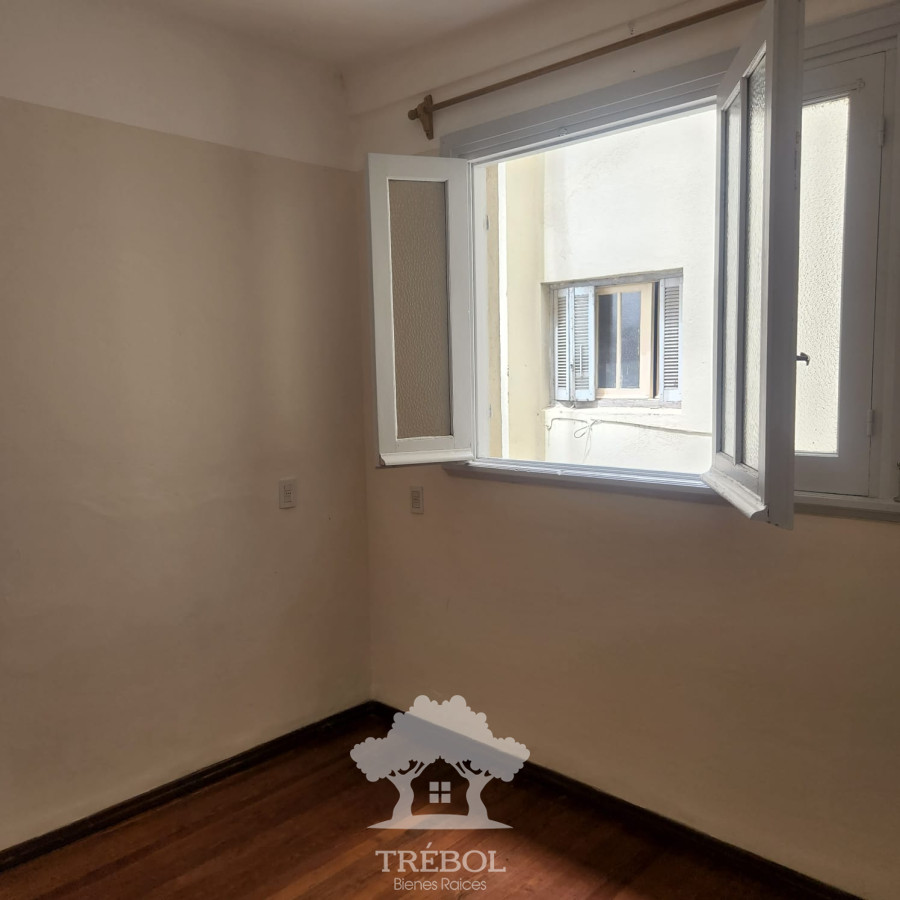 Apartamento ID.98 - Alquiler Apartamento 3 Dormitorios Centro Montevideo M