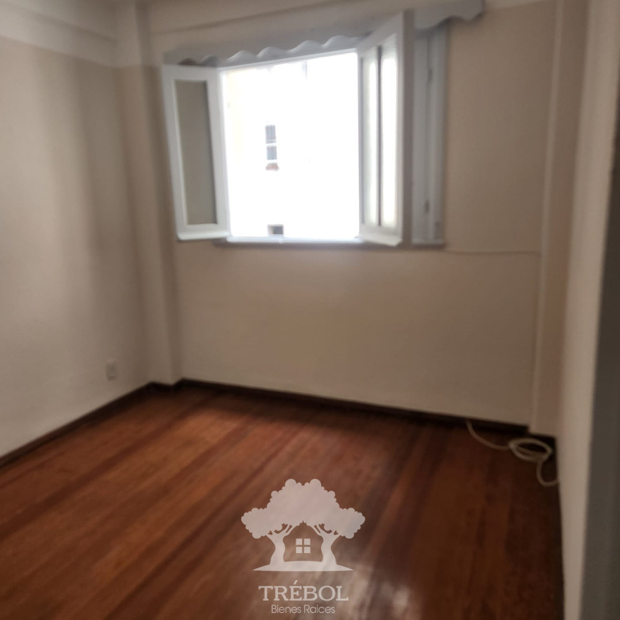 Apartamento ID.98 - Alquiler Apartamento 3 Dormitorios Centro Montevideo M