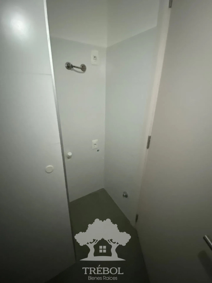 Apartamento ID.252 - Alquiler Apartamento 1 Dormitorios Tres Cruces Montevideo D