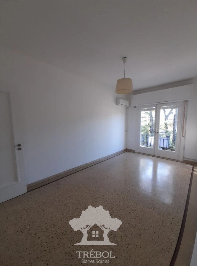 Apartamento ID.119 - Alquiler Apartamento 2 Dormitorios Parque Batlle Montevideo D