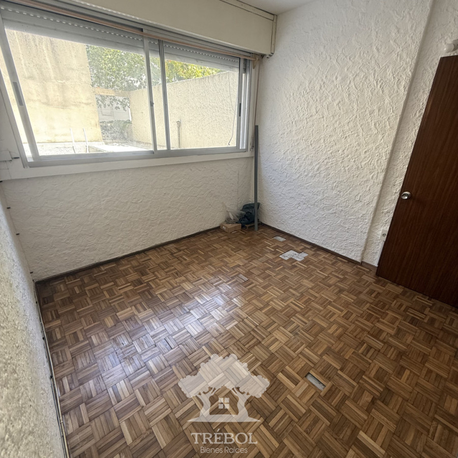 Apartamento ID.200 - Alquiler Monoambiente Centro Montevideo B