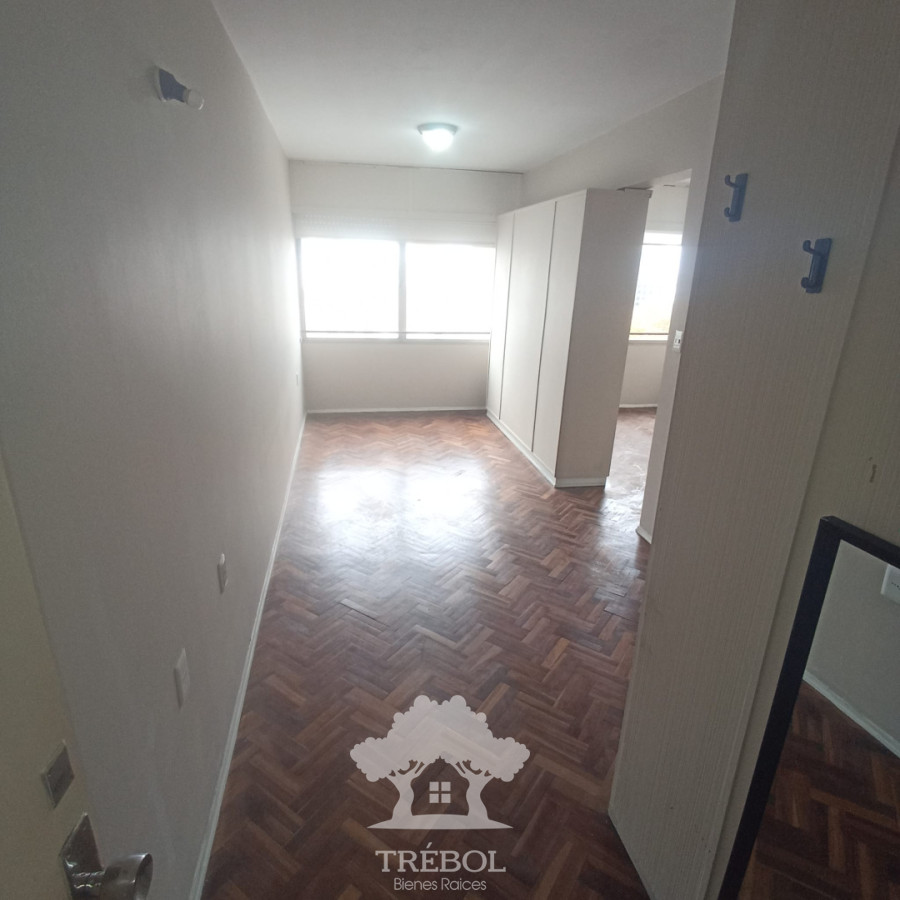 Apartamento ID.261 - Alquiler Apartamento Monoambiente centro Montevideo D