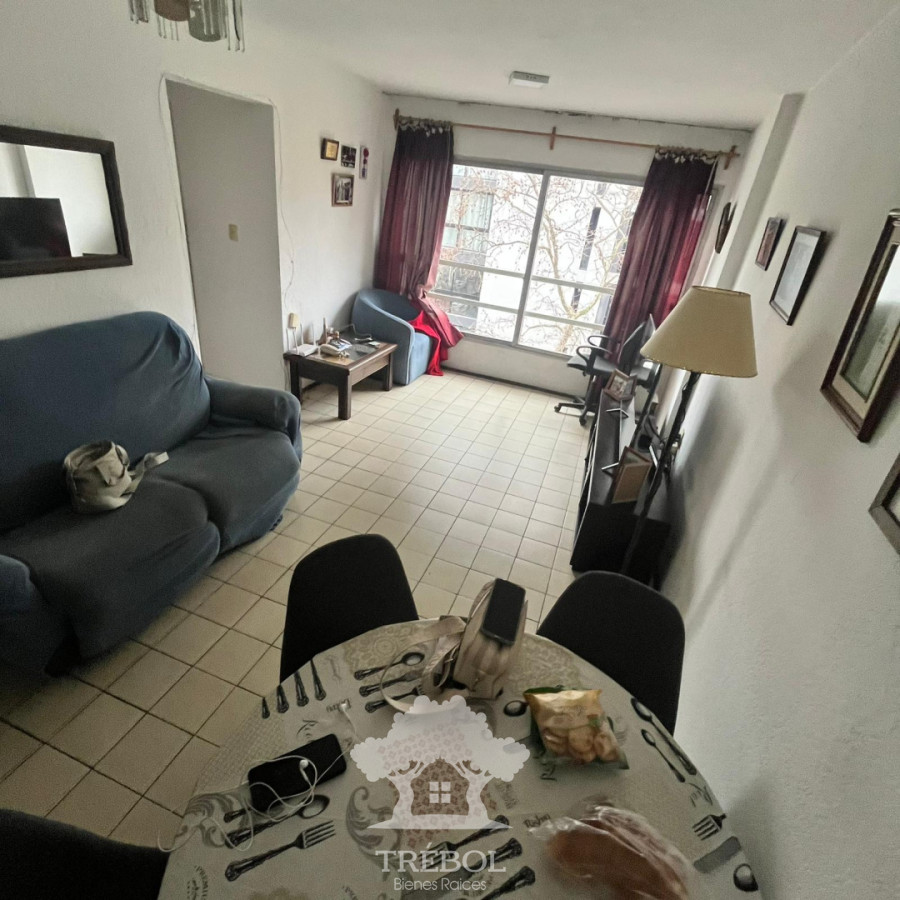 Apartamento ID.191 - Alquiler Apartamento 2 Dormitorios Cordón Montevideo V 