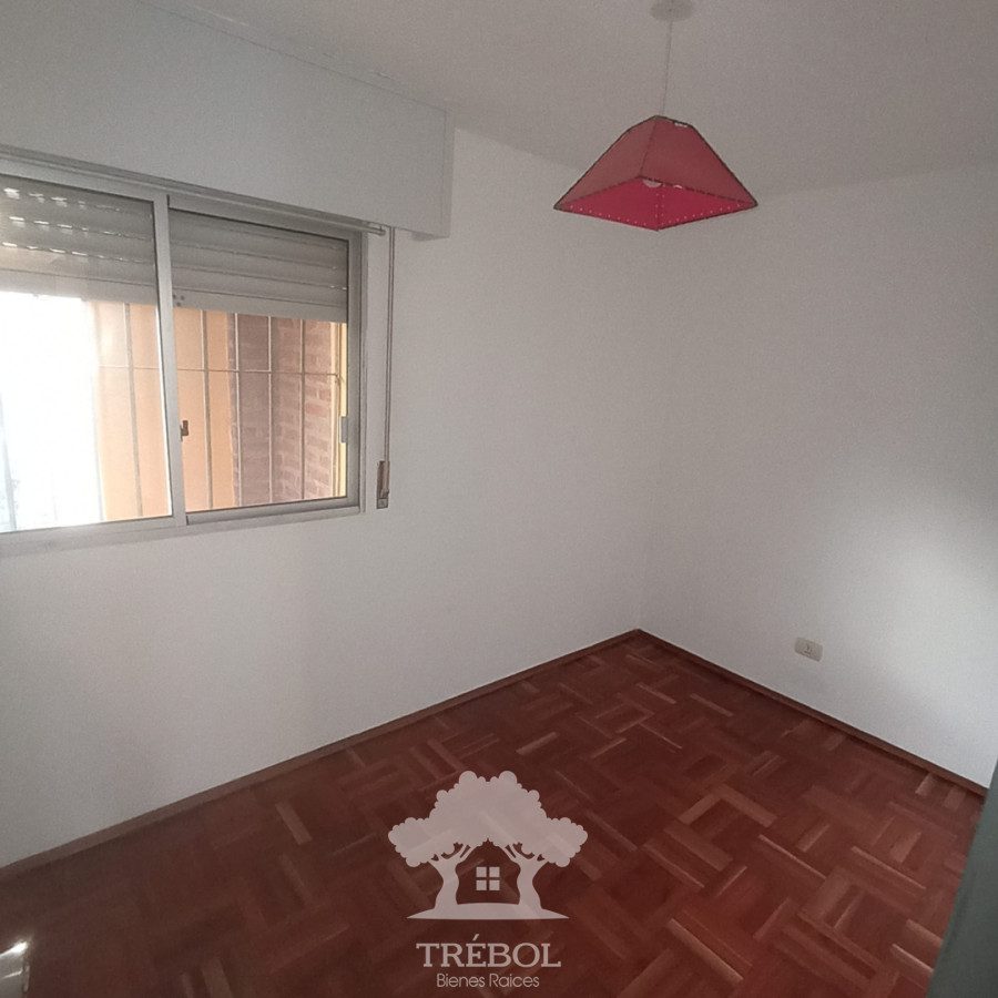 Apartamento ID.214 - Alquiler Apartamento 4 Dormitorios PocitosMontevideo D