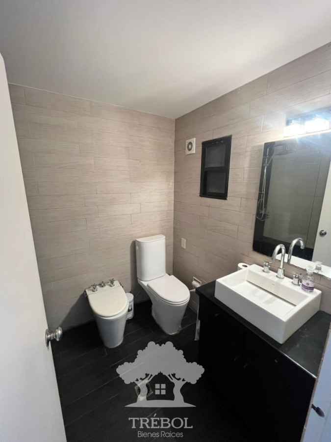 Apartamento ID.53 - Alquiler Apartamento 2 Dormitorios Malvín Montevideo D