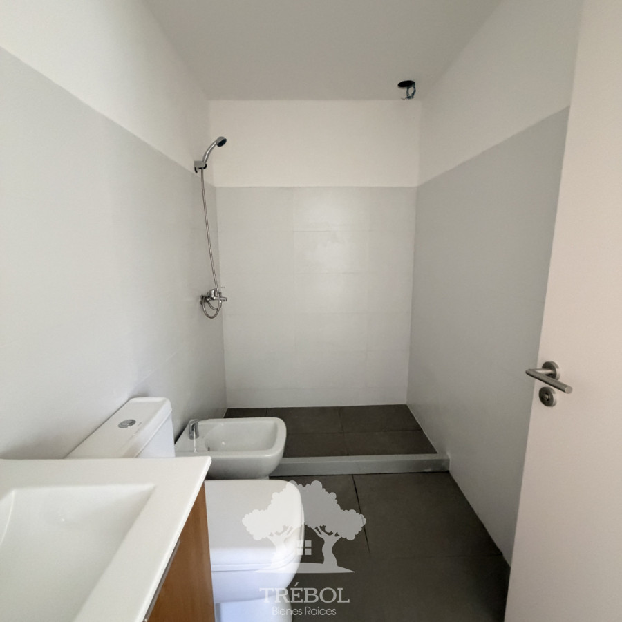 Apartamento ID.223 - Venta Apartamento a estrenar 1 dormitorio tres cruces Montevideo B