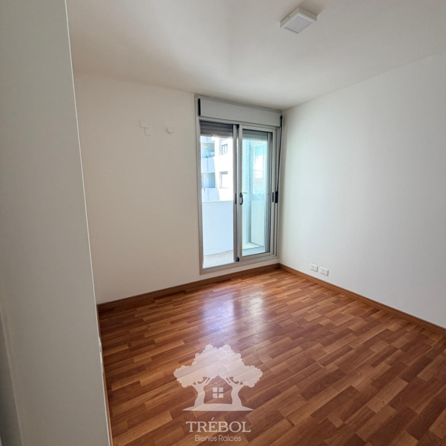 Apartamento ID.439 - Alquiler Apartamento 1 Dormitorios Cordón Montevideo D