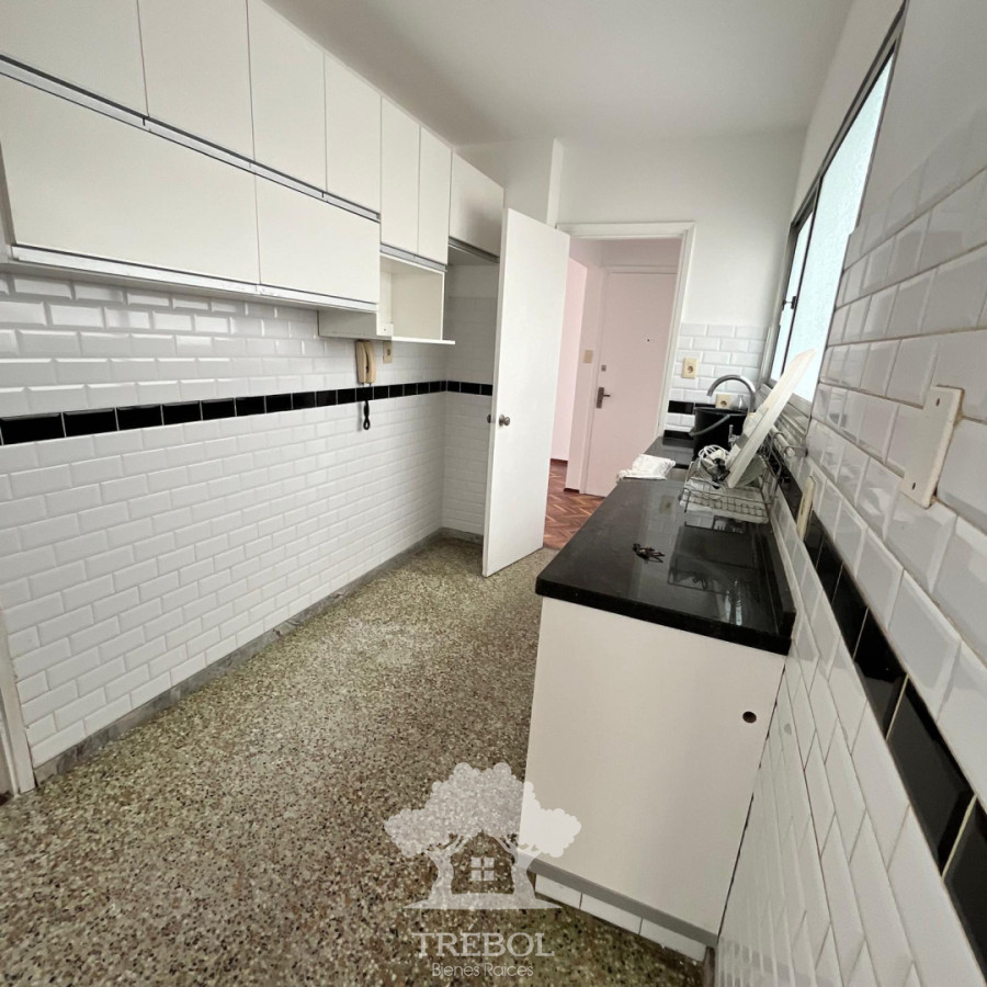 Apartamento ID.101 - Alquiler Apartamento 2 Dormitorios Pocitos Montevideo V 