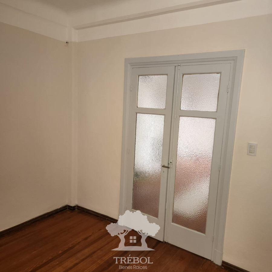 Apartamento ID.98 - Alquiler Apartamento 3 Dormitorios Centro Montevideo M