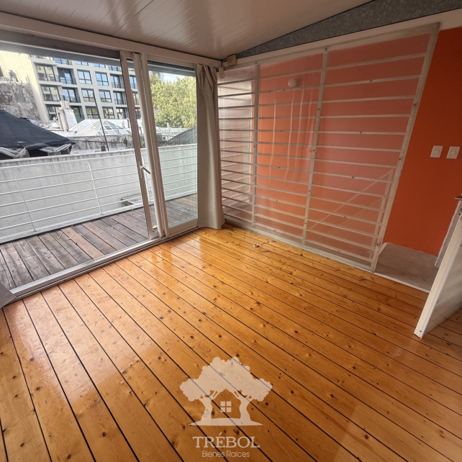 Apartamento ID.237 - Alquiler apartamento triplex Palermo Montevideo B