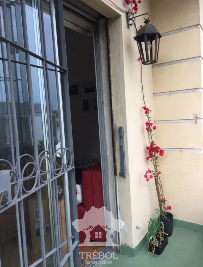 Apartamento ID.120 - Venta Apartamento 2 Dormitorios Palermo Montevideo D