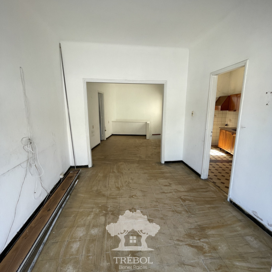 Apartamento ID.103 - Venta Casa 2 dormitorios + Local Comercial Rentado Aguada Montevideo G