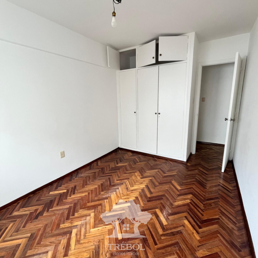 Apartamento ID.101 - Alquiler Apartamento 2 Dormitorios Pocitos Montevideo V 