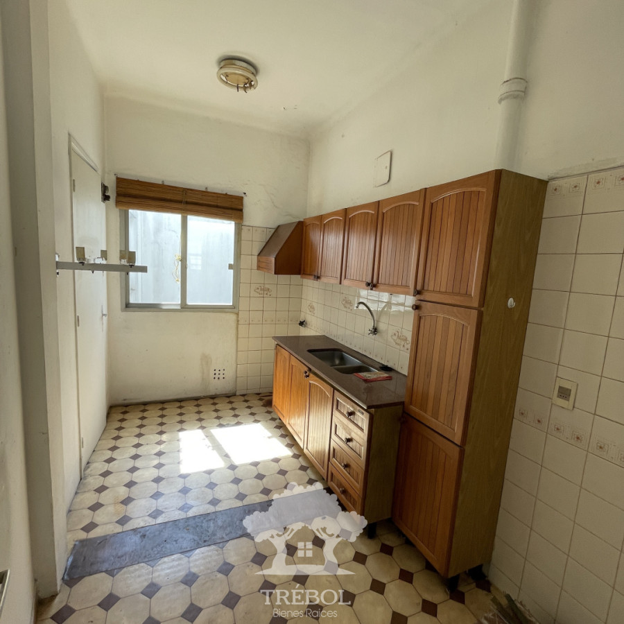 Apartamento ID.103 - Venta Casa 2 dormitorios + Local Comercial Rentado Aguada Montevideo G