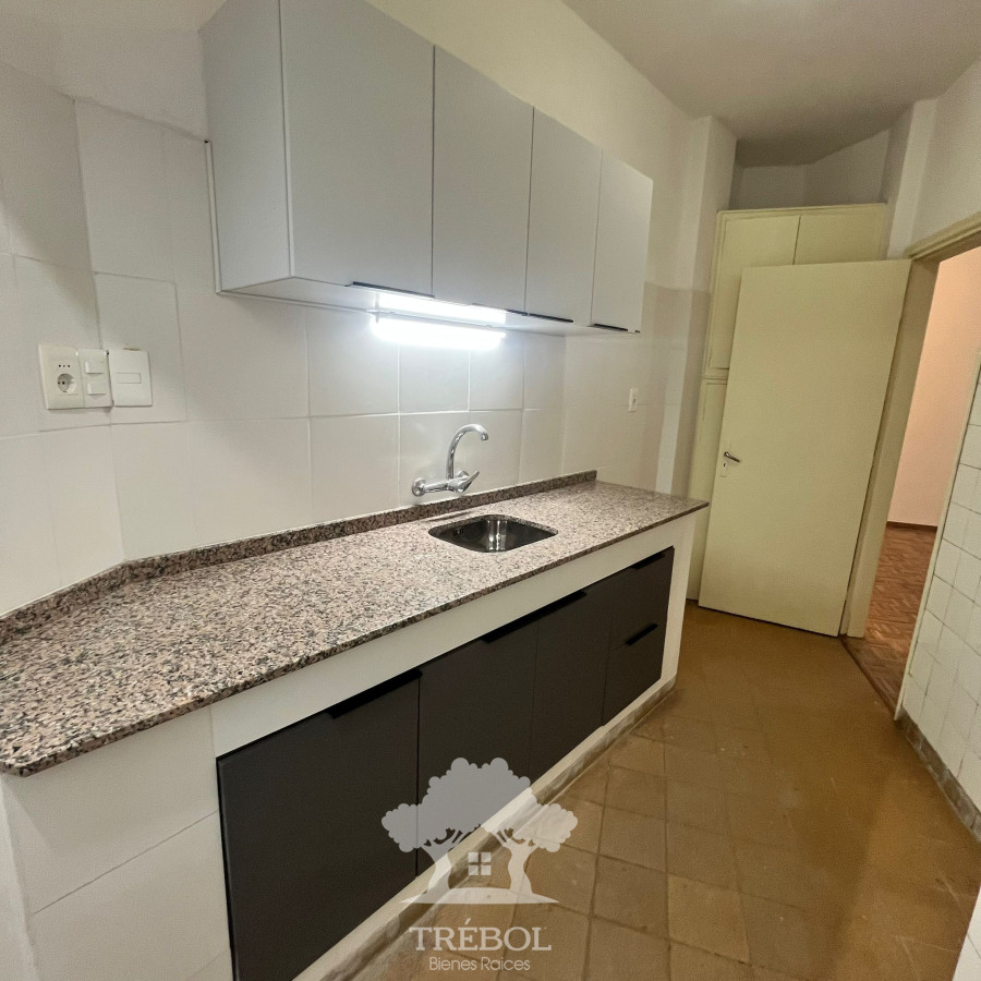 Apartamento ID.77 - Alquiler Apartamento 1 Dormitorios Pocitos Montevideo D