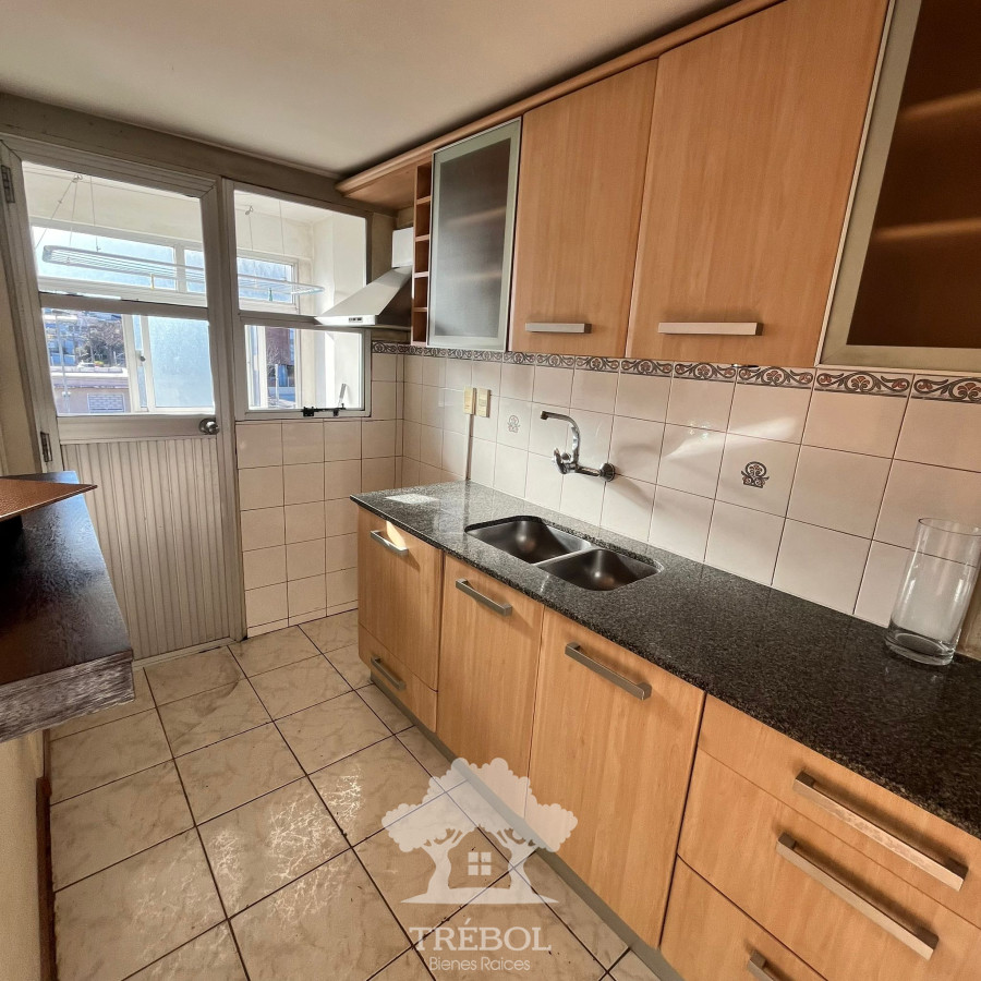 Apartamento ID.36 - Venta Apartamento 3 Dormitorios Parque Batlle Montevideo V 