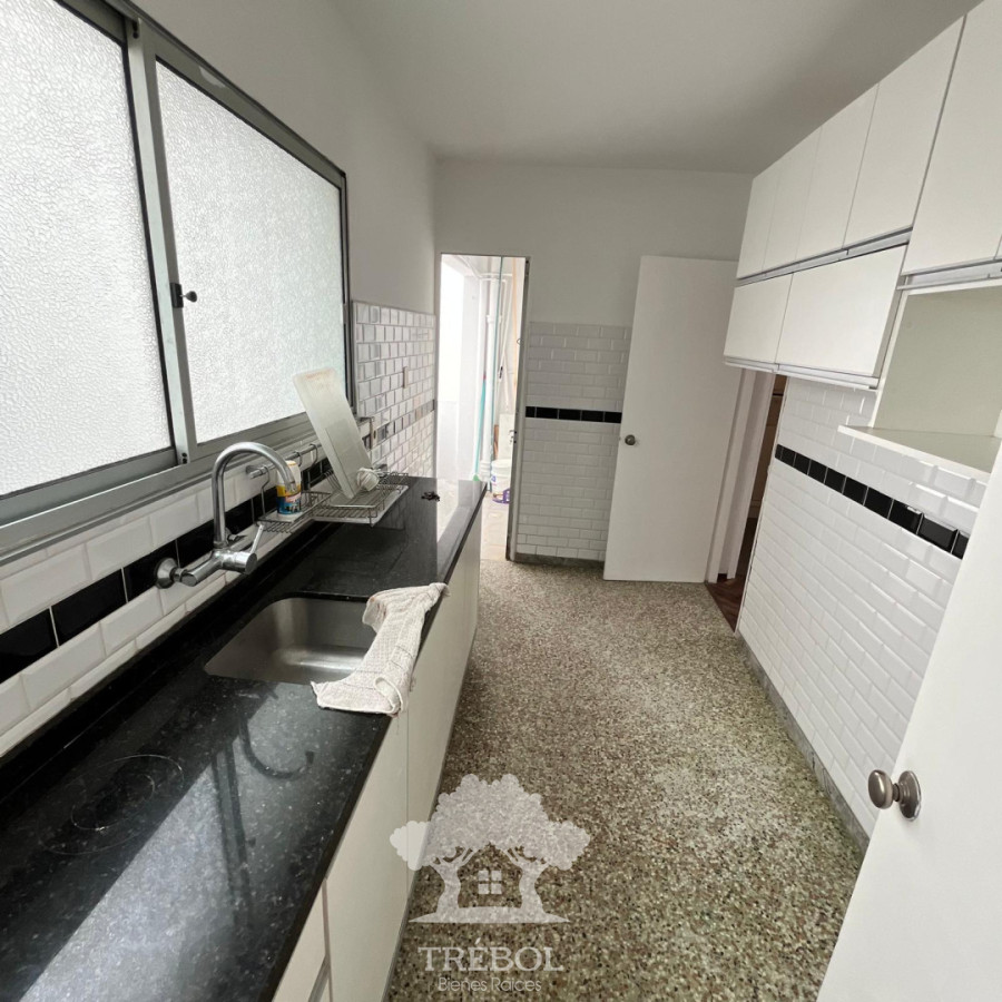 Apartamento ID.101 - Alquiler Apartamento 2 Dormitorios Pocitos Montevideo V 