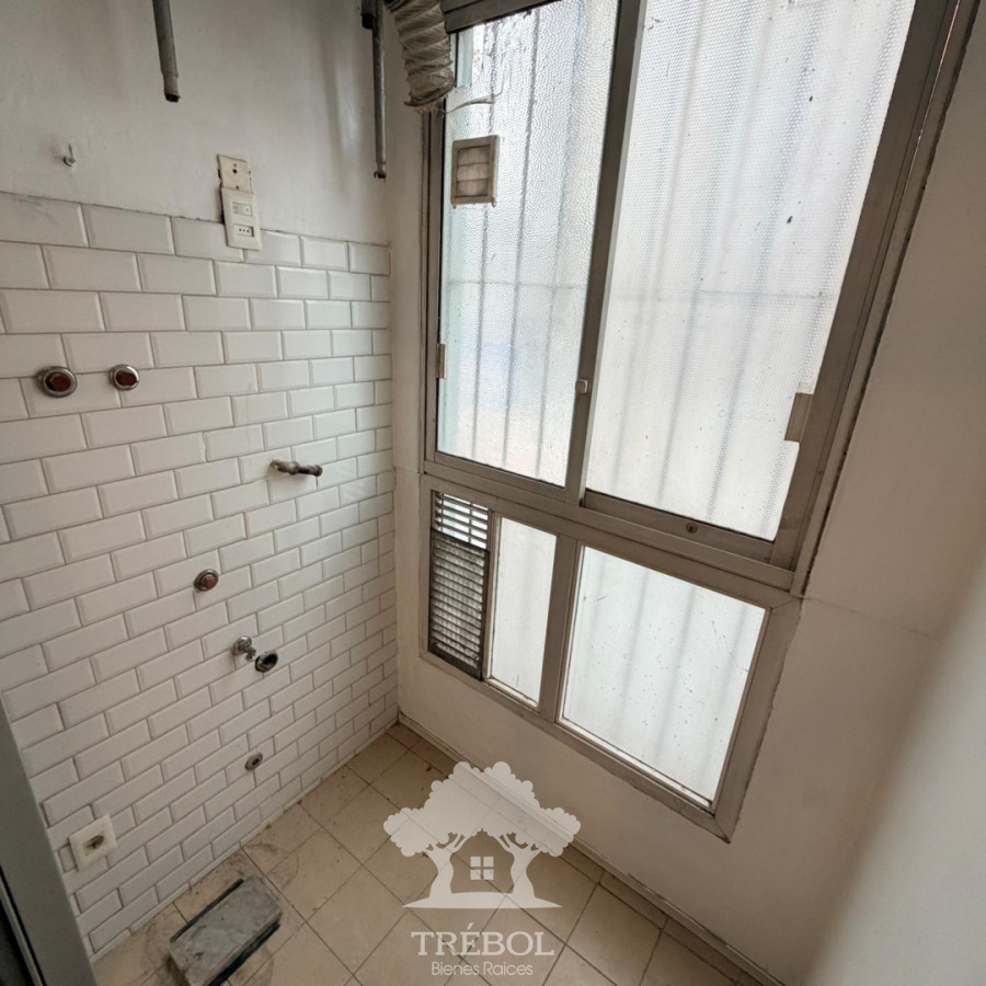 Apartamento ID.350 - Venta Apartamento 3 Dormitorios Cordón Montevideo D