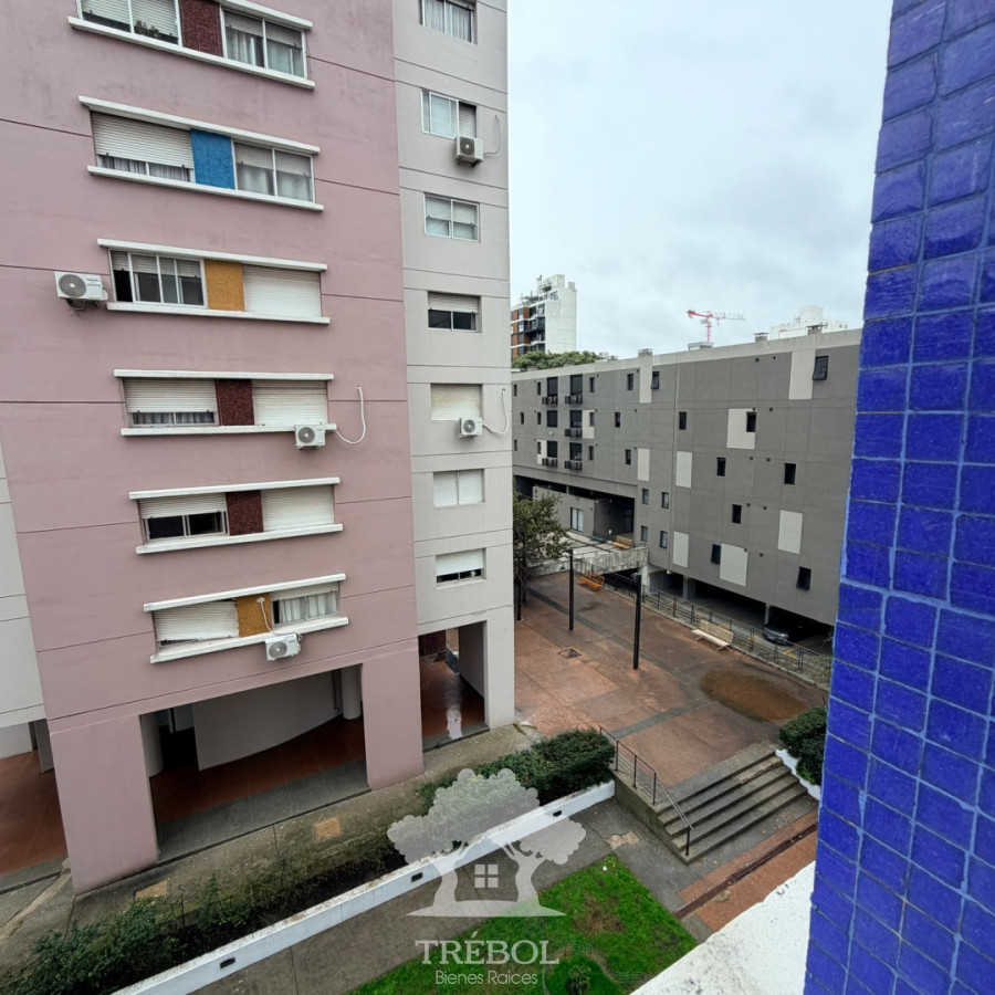 Apartamento ID.323 - Alquiler Apartamento 2 Dormitorios Tres Cruces Montevideo V 