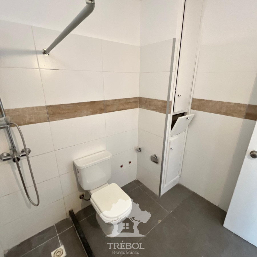 Apartamento ID.101 - Alquiler Apartamento 2 Dormitorios Pocitos Montevideo V 