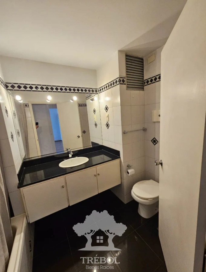 Apartamento ID.128 - Alquiler Apartamento 3 Dorm.itorios Pocitos Montevideo D