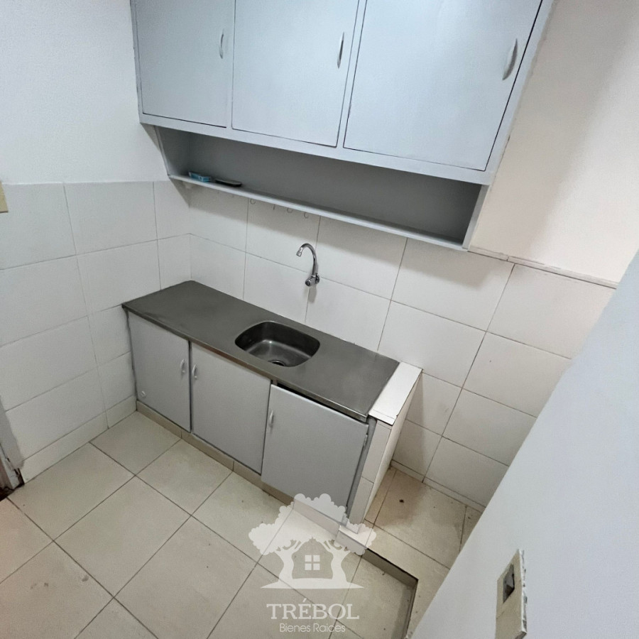Apartamento ID.51 - Alquiler Apartamento 2 Dormitorios Centro Montevideo V 
