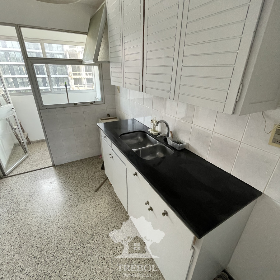Apartamento ID.65 - Alquiler apartamento 3 Dormitorios Parque Rodó Montevidéo G