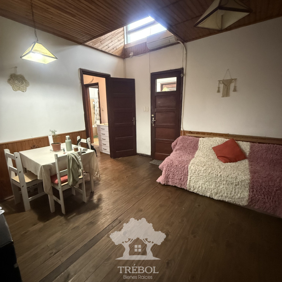 Apartamento ID.233 - Venta Apartamento 2 dormitorios con Renta Cordon Montevideo G