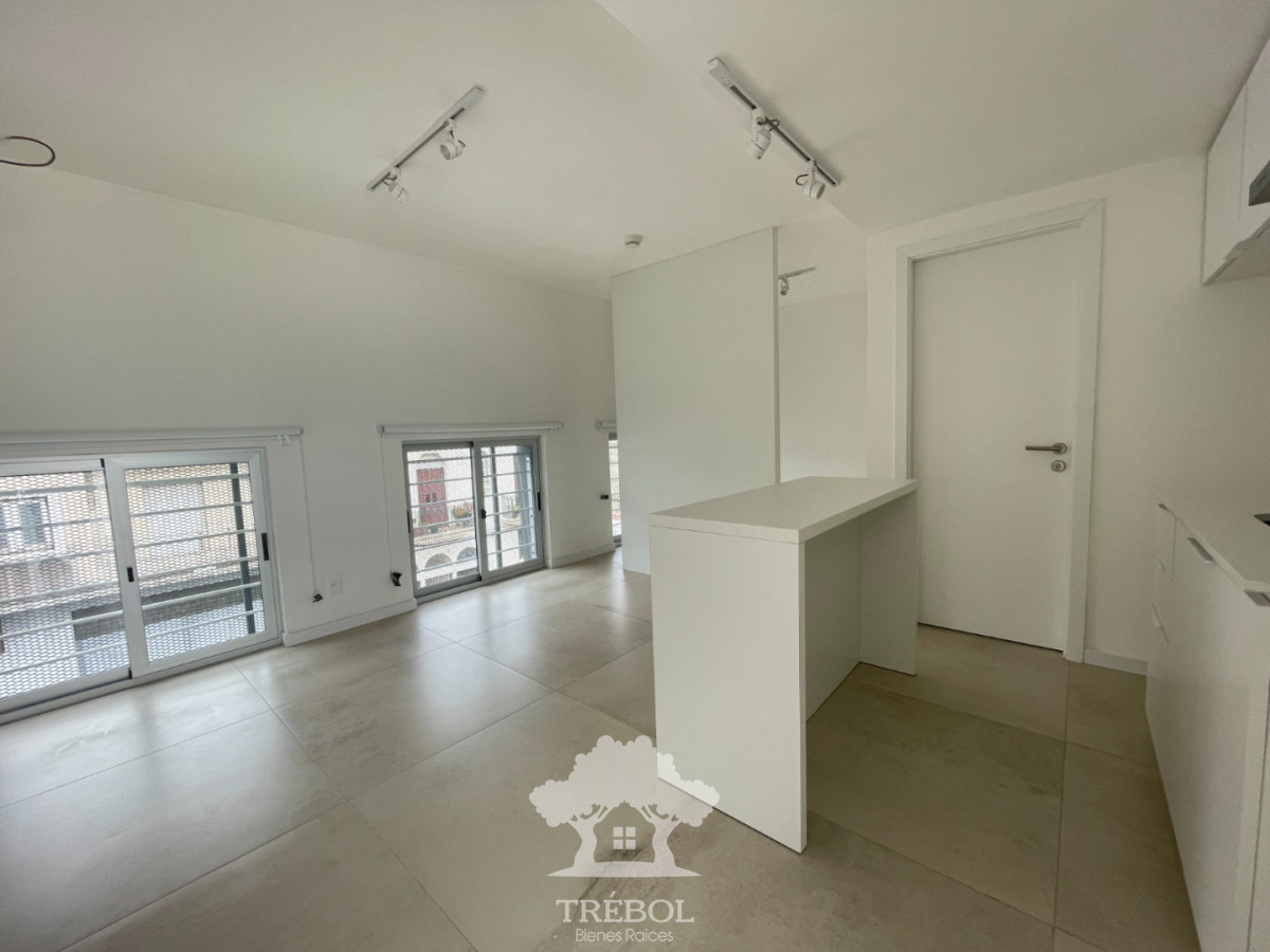 Apartamento ID.201 - Alquiler monoambiente Villa Muñoz Montevideo B