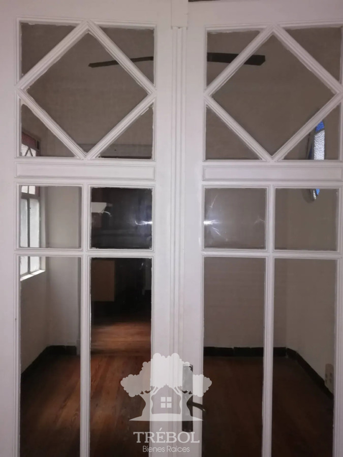 Apartamento ID.251 - Alquiler Apartamento 1 Dormitorios Ciudad Vieja Montevideo D