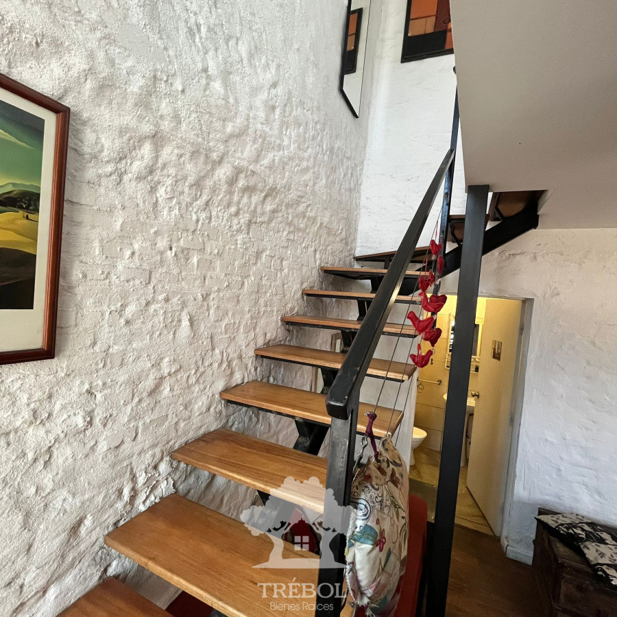 Apartamento ID.20 - Alquiler Dúplex 2 Dormitorios Aguada Montevideo V 