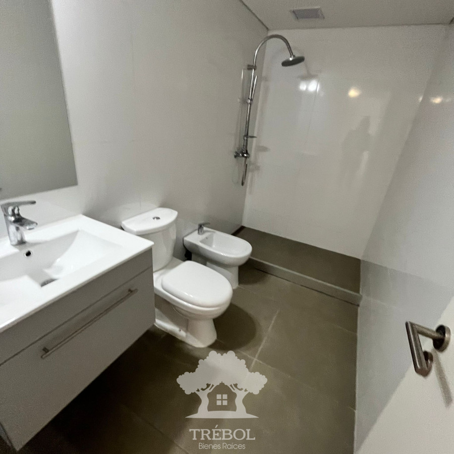 Apartamento ID.27 - Venta Apartamento 2 dormitorios Centro Montevideo V