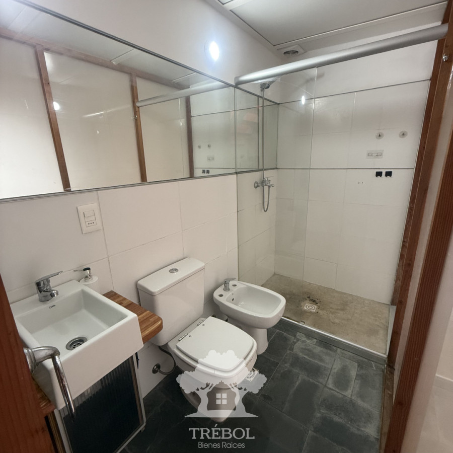 Apartamento ID.237 - Alquiler apartamento triplex Palermo Montevideo B
