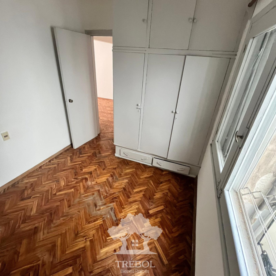 Apartamento ID.51 - Alquiler Apartamento 2 Dormitorios Centro Montevideo V 