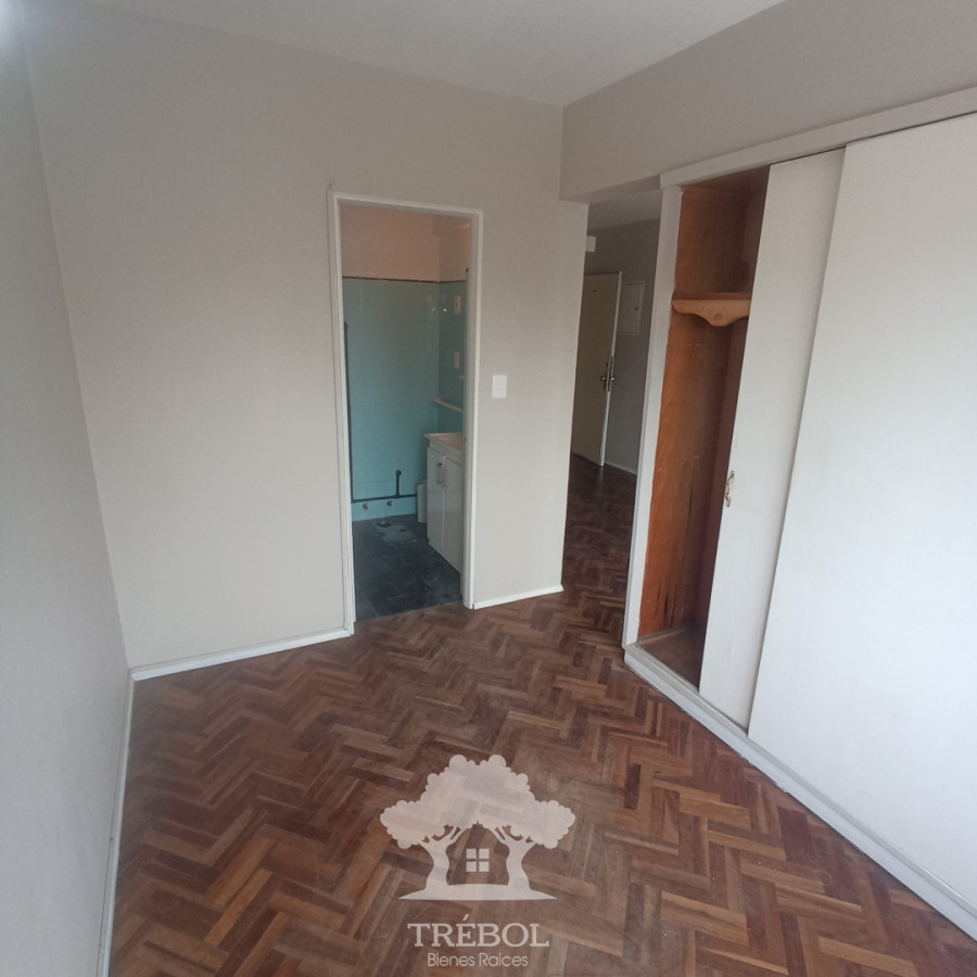 Apartamento ID.261 - Alquiler Apartamento Monoambiente centro Montevideo D