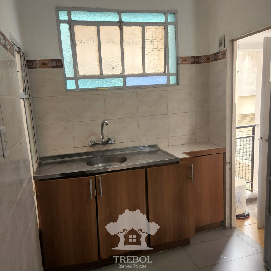 Apartamento ID.98 - Alquiler Apartamento 3 Dormitorios Centro Montevideo M