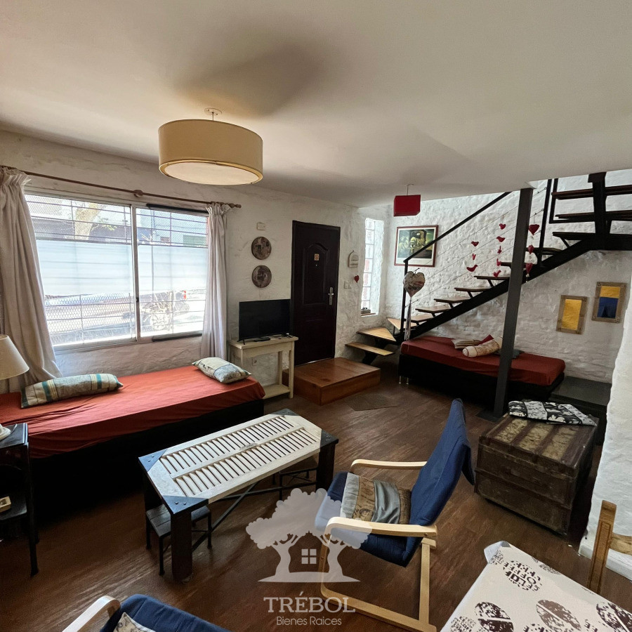 Apartamento ID.20 - Alquiler Dúplex 2 Dormitorios Aguada Montevideo V 
