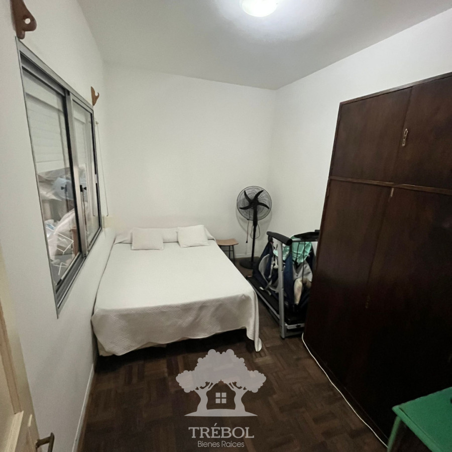 Apartamento ID.107 - Venta Apartamento 4 Dormitorios Centro Montevideo V 