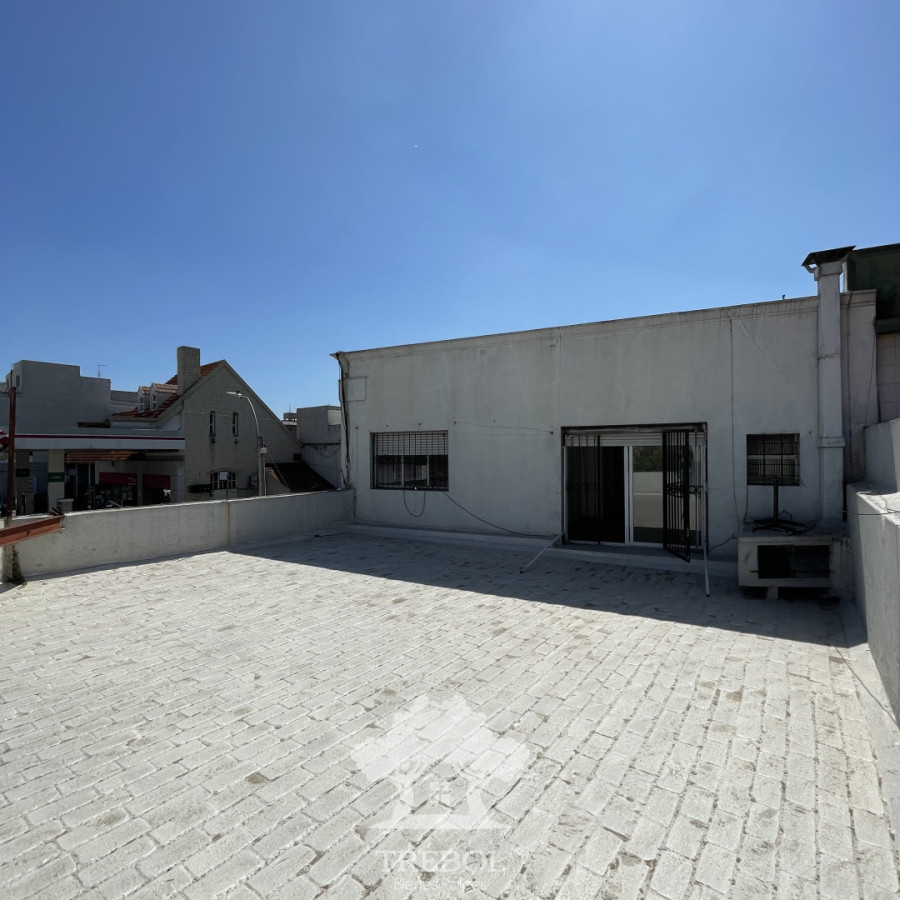 Apartamento ID.103 - Venta Casa 2 dormitorios + Local Comercial Rentado Aguada Montevideo G