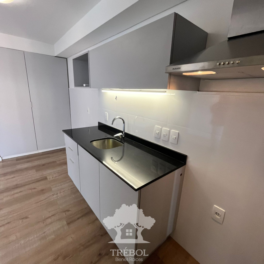 Apartamento ID.27 - Venta Apartamento 2 dormitorios Centro Montevideo V