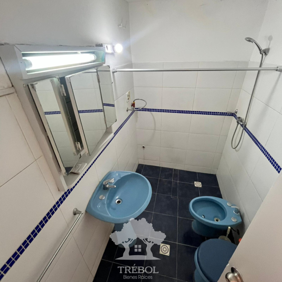 Apartamento ID.51 - Alquiler Apartamento 2 Dormitorios Centro Montevideo V 