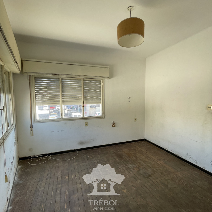 Apartamento ID.103 - Venta Casa 2 dormitorios + Local Comercial Rentado Aguada Montevideo G