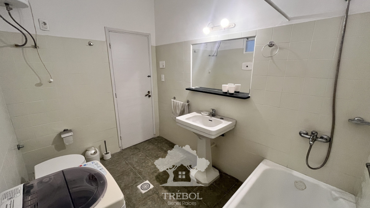 Apartamento ID.262 - Alquiler Apartamento 1 Dormitorios Punta Carretas Montevideo D