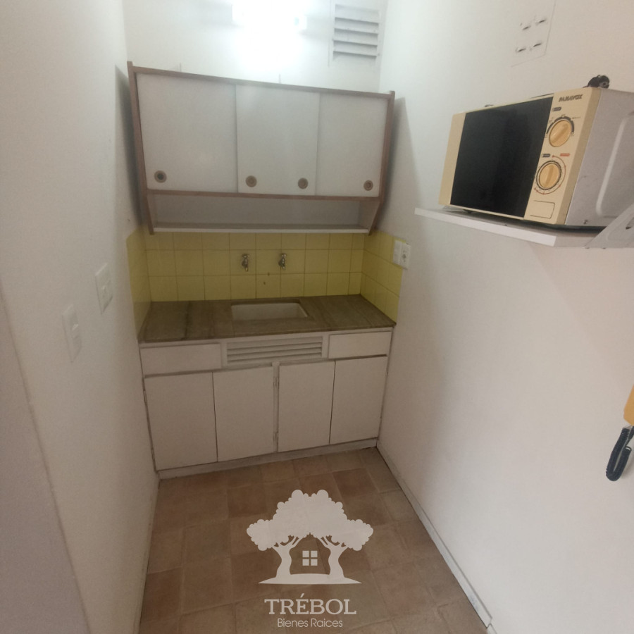 Apartamento ID.261 - Alquiler Apartamento Monoambiente centro Montevideo D