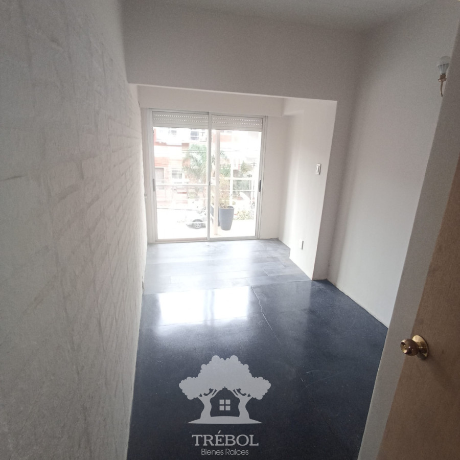 Apartamento ID.293 - Alquiler Apartamento 2 Dormitorios Garage Malvin Montevideo D