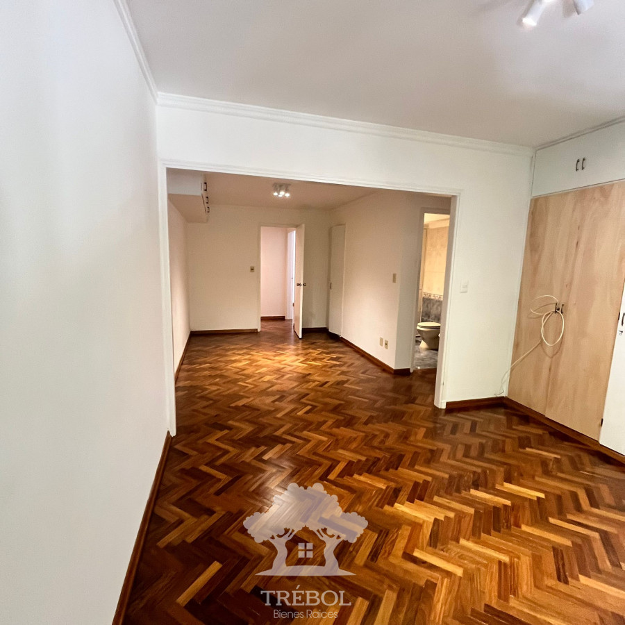Apartamento ID.137 - Alquiler Apartamento 4 Dormitorios Pocitos Montevideo D