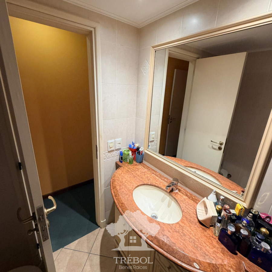 Apartamento ID.346 - Venta Apartamento 3 Dormitorios con Garaje Pocitos Montevideo V 